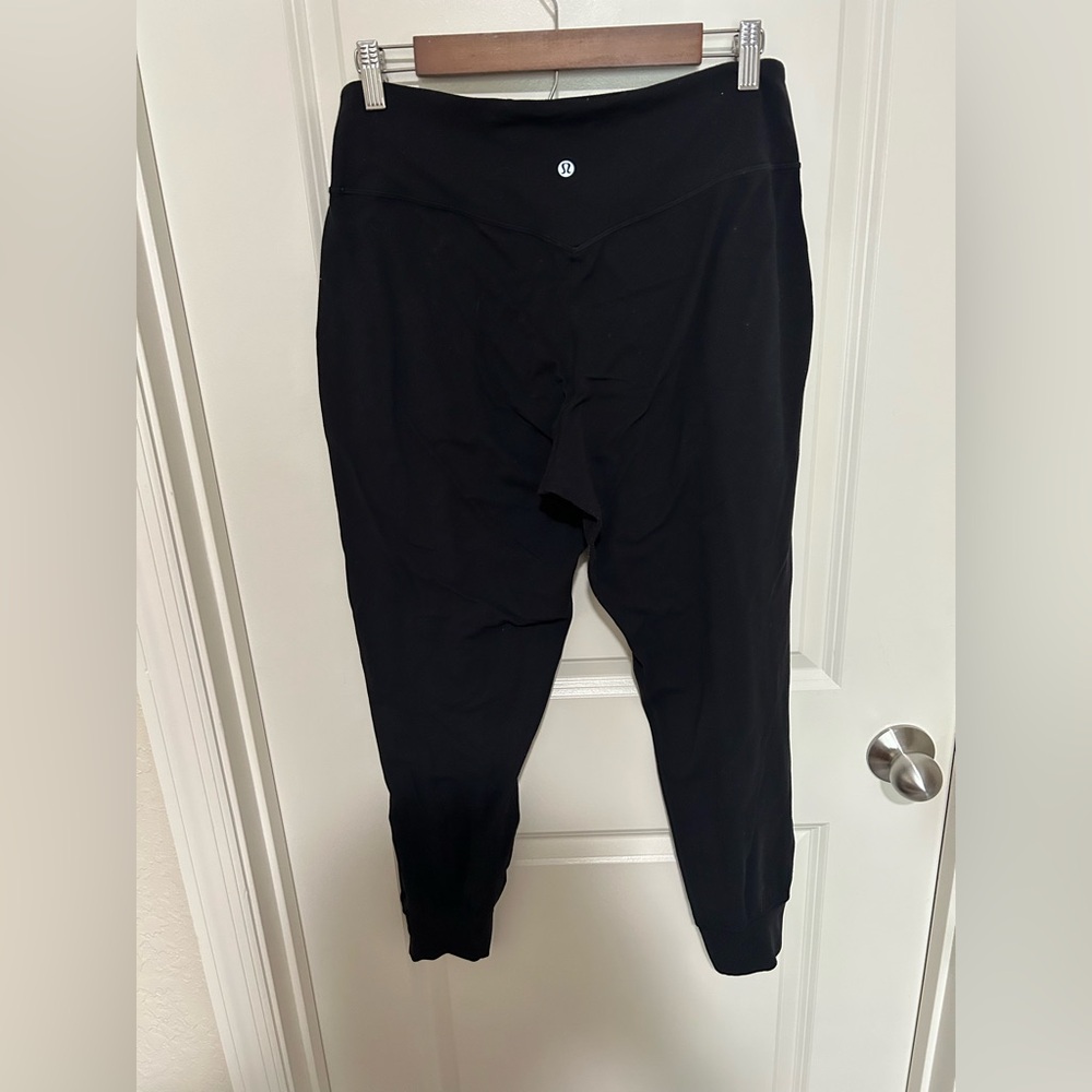 Lululemon Black Align Joggers in Size 10 - Picture 5 of 10